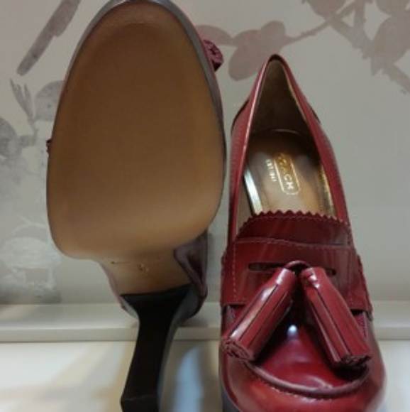 Coach Alisia Pump - Picture 3 of 5